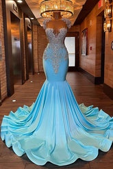 Hermoso vestido de fiesta largo sin mangas de sirena con cuentas